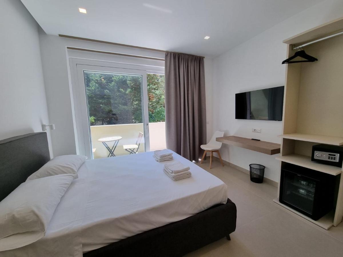Marea Retreat Rooms Marina di Camerota Exterior photo